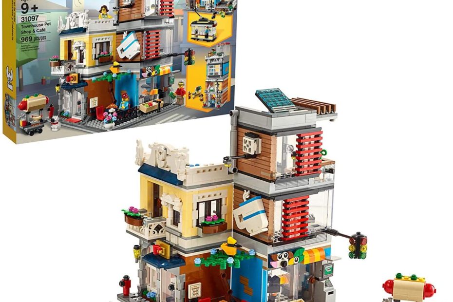 Lego Creator 3 In 1 Townhouse Pet Shop And Café 31097 Bộ Xây Dựng Cửa Hàng  Đồ Chơi Với Xe Điện Đồ Chơi, Tượng Động Vật Và Nhân Vật Nhỏ (969 Miếng) |  Lazada.Vn